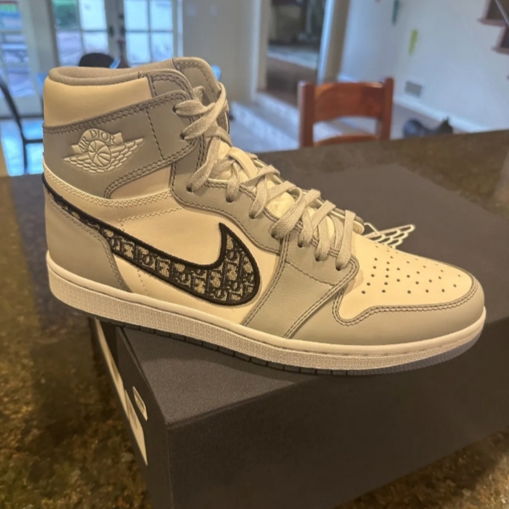 Jordan 1 high Dior
